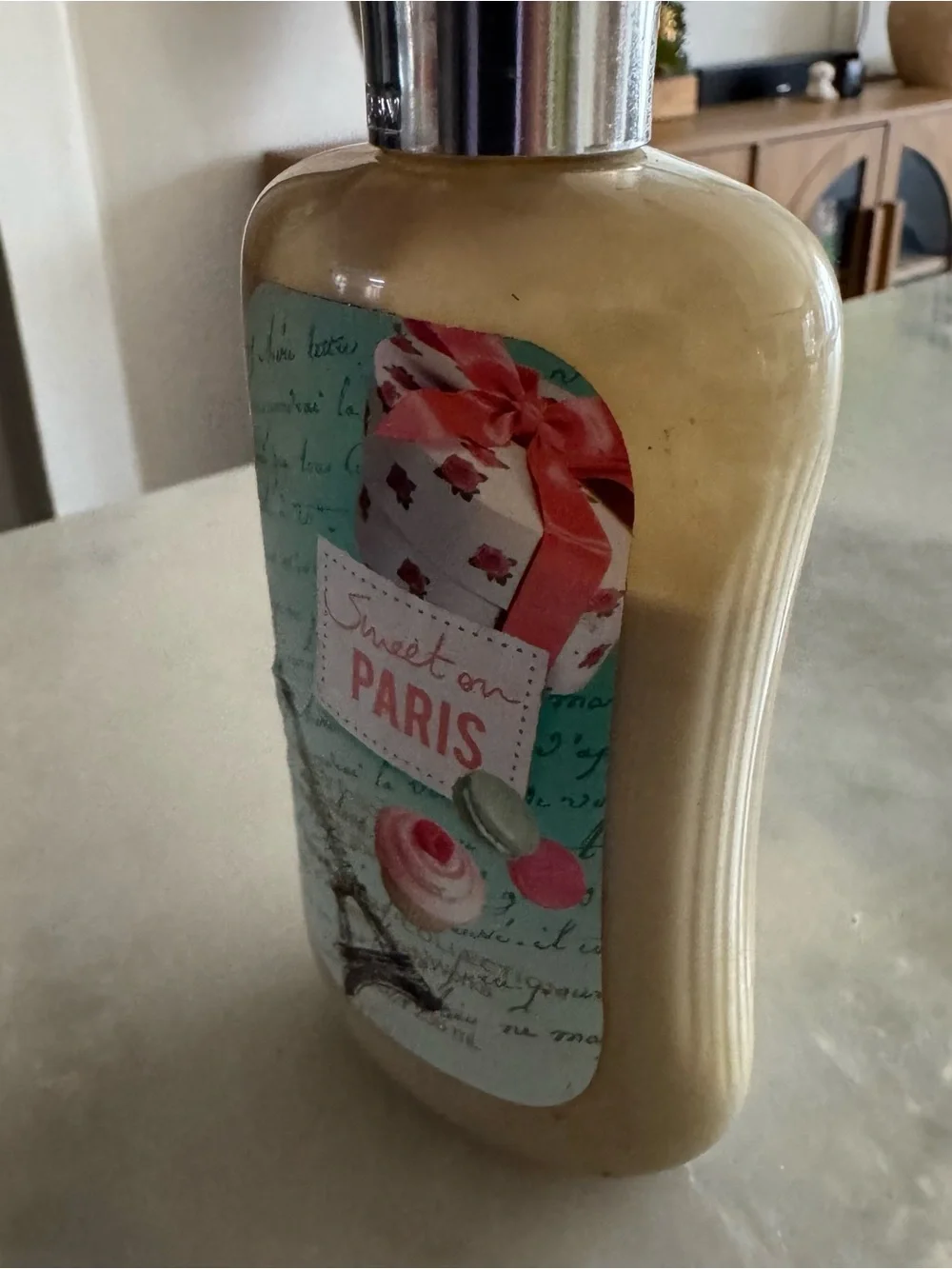 Bath & Body Works SWEET ON PARIS Body Lotion